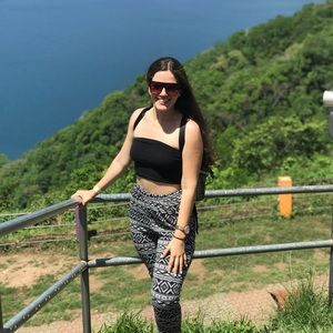 Meet your Posher, Maria